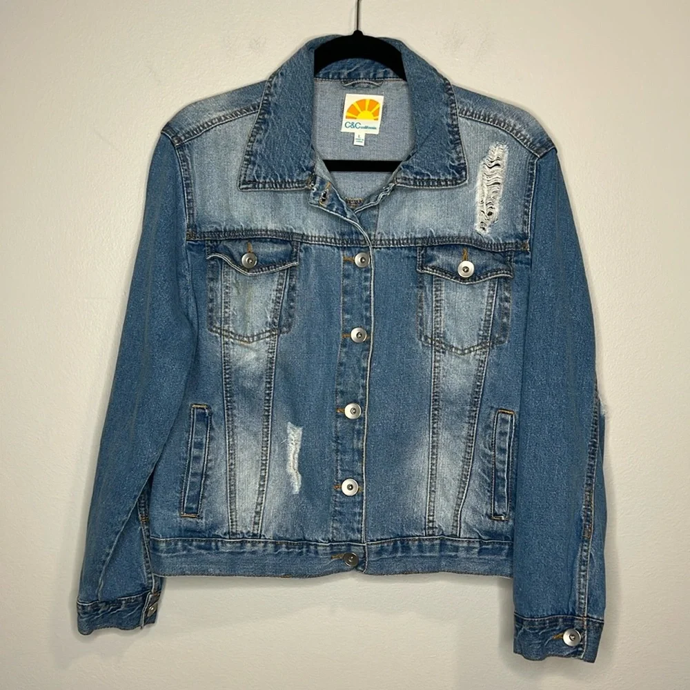 C&C California distressed button front denim jacket size Large